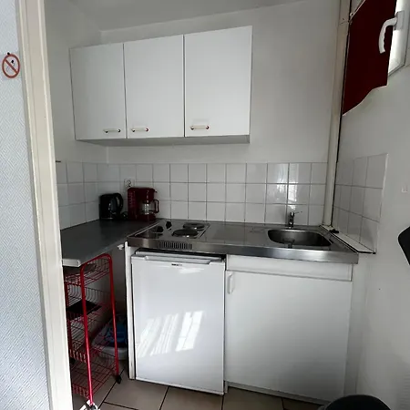 Pratique Avec Wifi Et Parking Proche Du Centre Et Des Thermes - Fr-1-541-184 Appartement La Roche-Posay