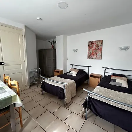 Pratique Avec Wifi Et Parking Proche Du Centre Et Des Thermes - Fr-1-541-184 *